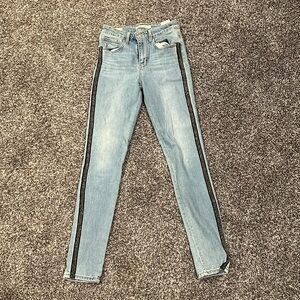 Levi's Premium High Rise Skinny Jean with Side Stripe - Size 27